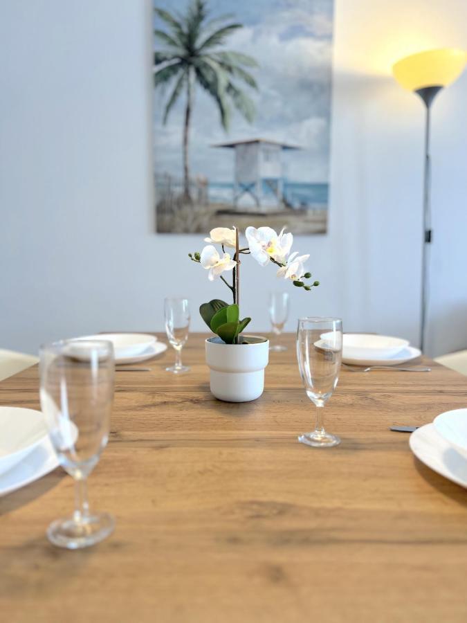 Casahost Bastian Boutique I Seaview Apartment กอสตา เตกีสเซ ภายนอก รูปภาพ