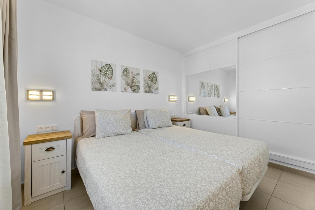 Casahost Bastian Boutique I Seaview Apartment กอสตา เตกีสเซ ภายนอก รูปภาพ