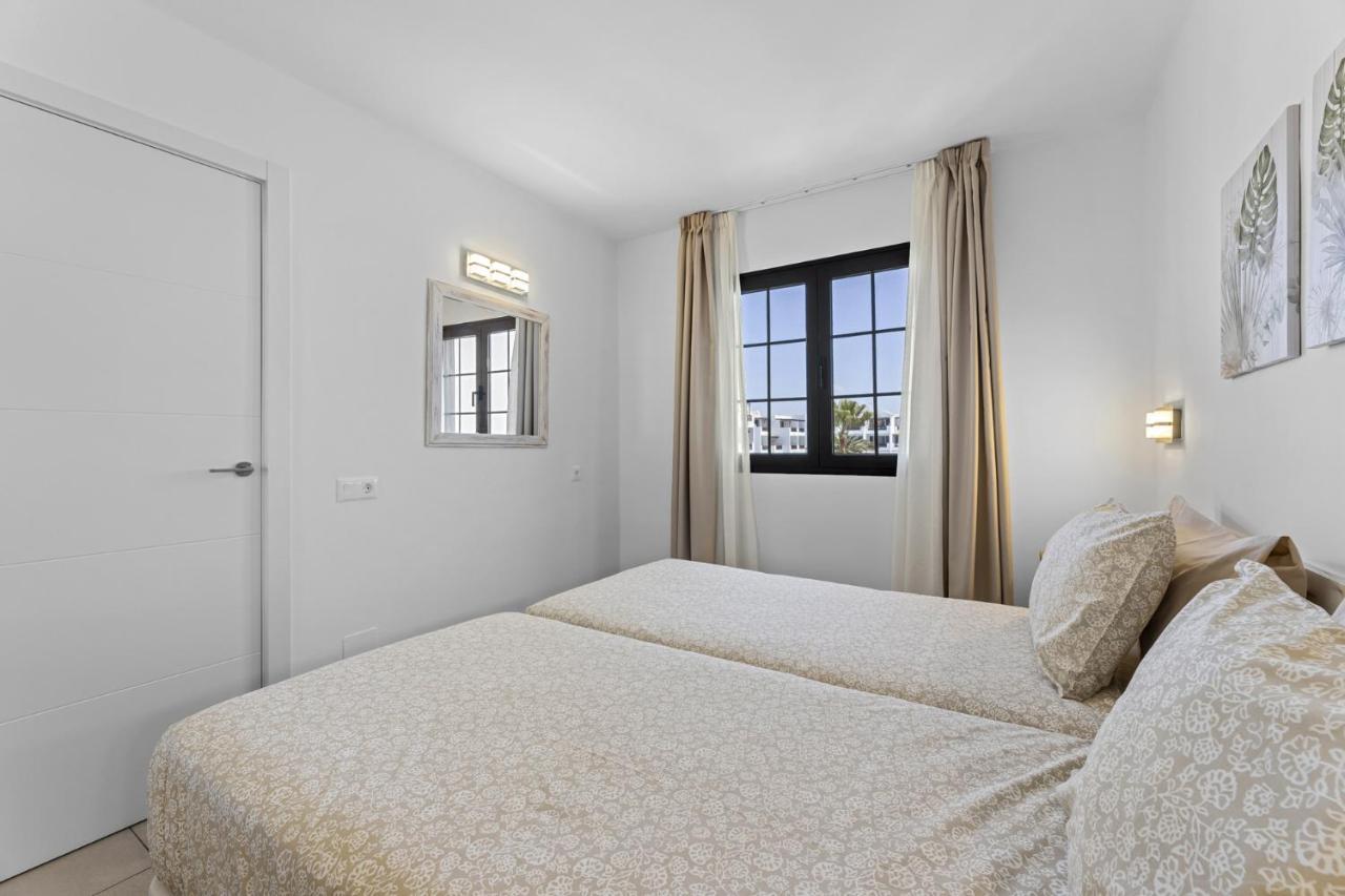 Casahost Bastian Boutique I Seaview Apartment กอสตา เตกีสเซ ภายนอก รูปภาพ